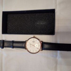 Zunpai yelllow tone watch